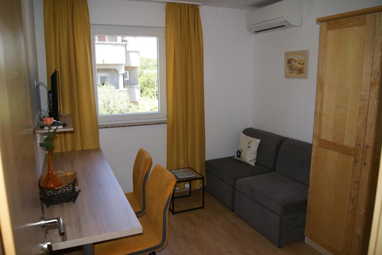 Rooms Magdalena Krk 克尔克 外观 照片